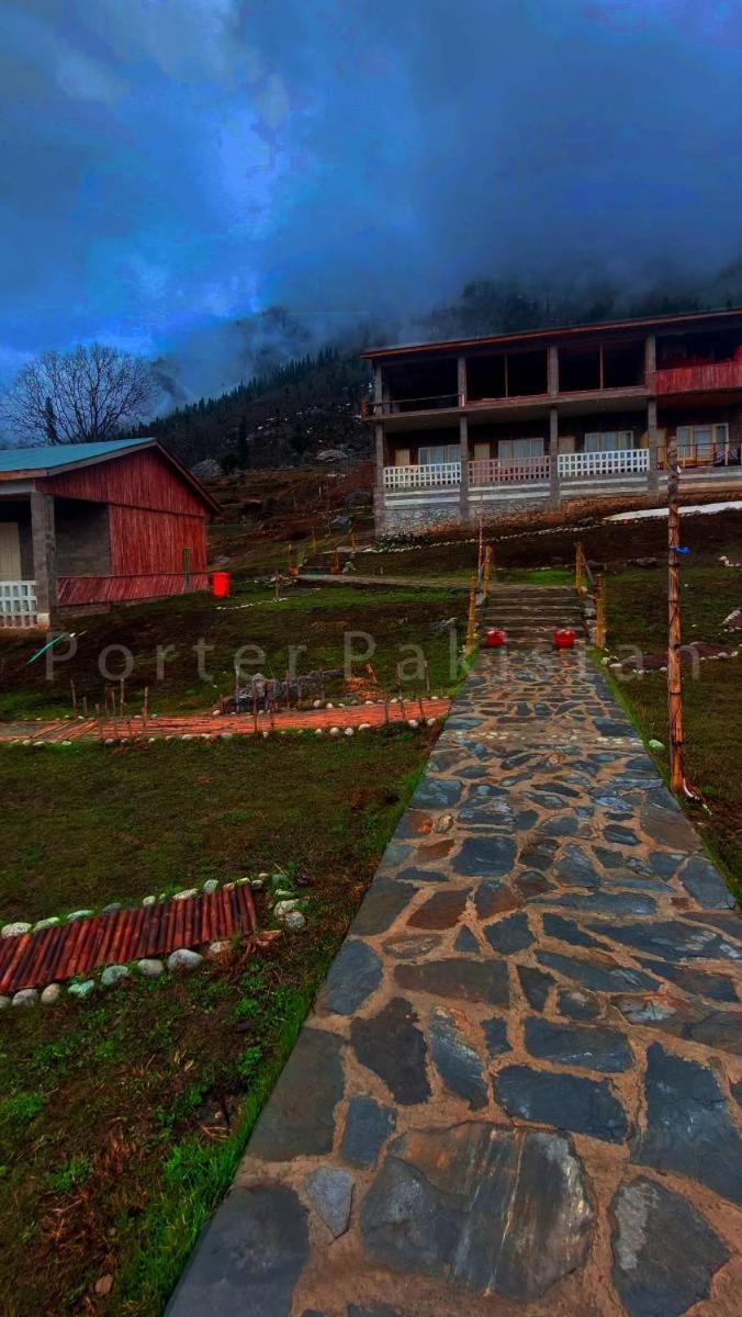 Khana Badosh Resort Kalam Exterior photo