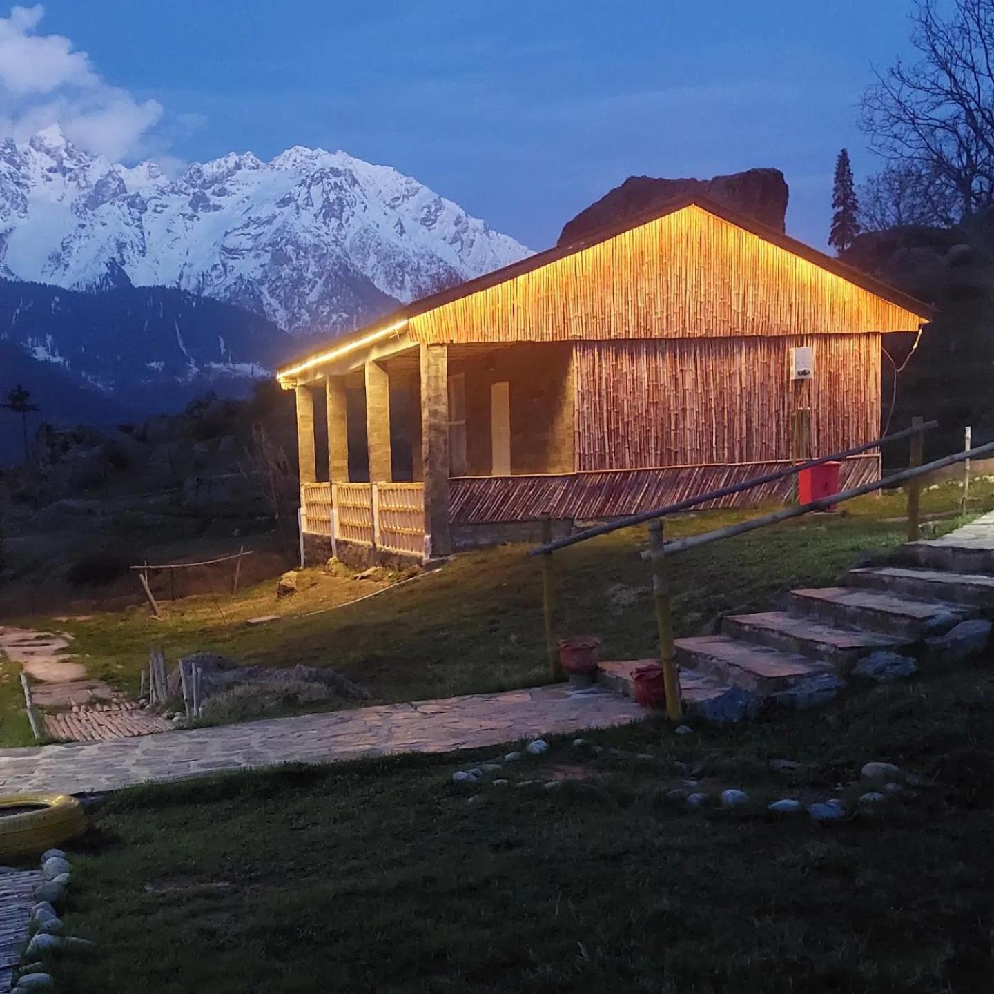 Khana Badosh Resort Kalam Exterior photo